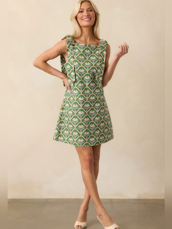entro Dresses & Skirts - Entro Green Floral Mini Dress with Tie Shoulder Detail Size M